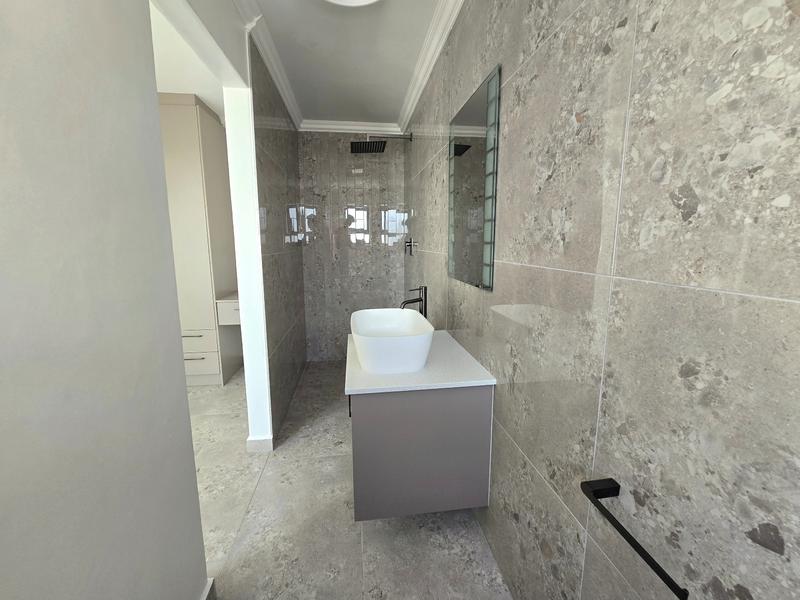 3 Bedroom Property for Sale in Britannia Bay Western Cape